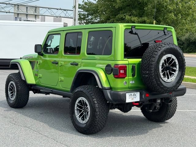 Used 2025 Jeep Wrangler Unlimited Rubicon AWD/4WD image 11
