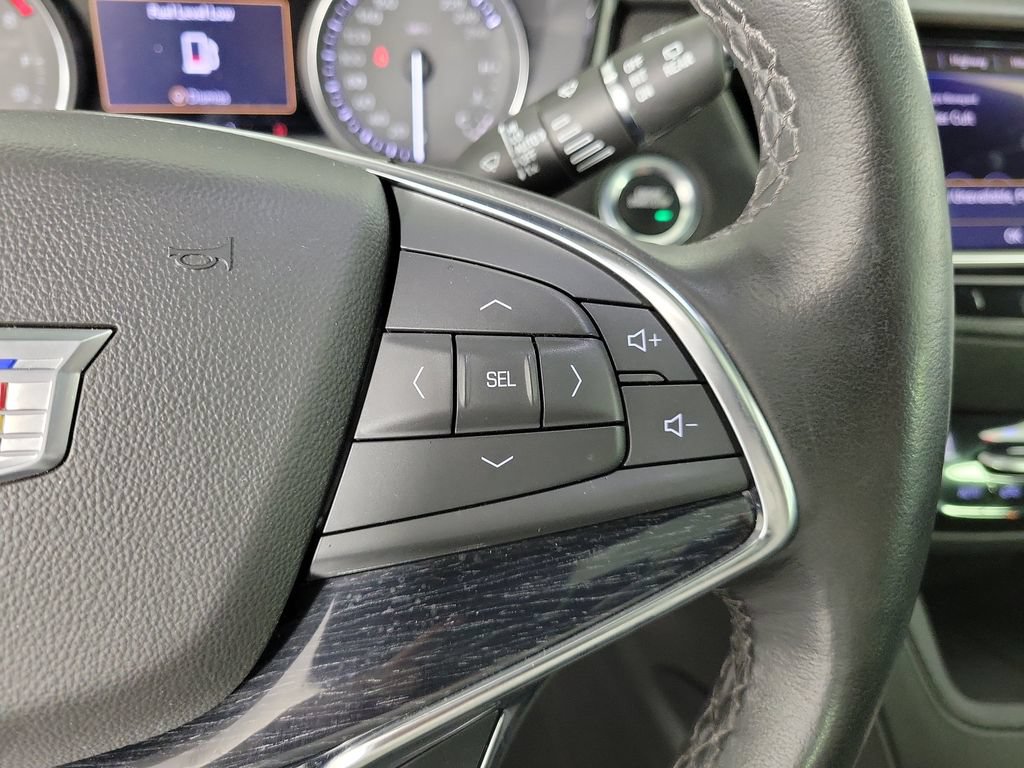Used 2023 Cadillac XT5 Premium Luxury w/ Technology Package AWD/4WD image 24