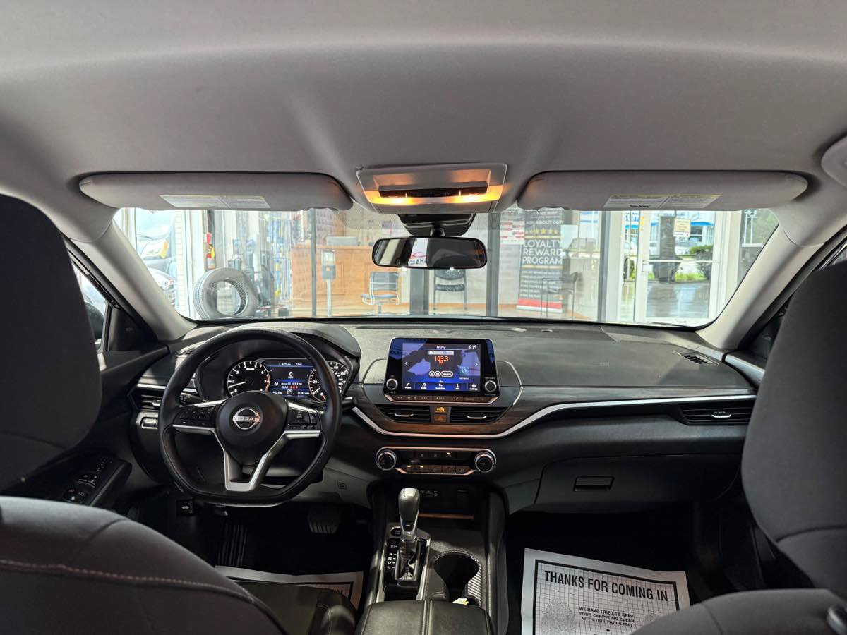 Used 2026 Nissan Altima 2.5 SV FWD image 25