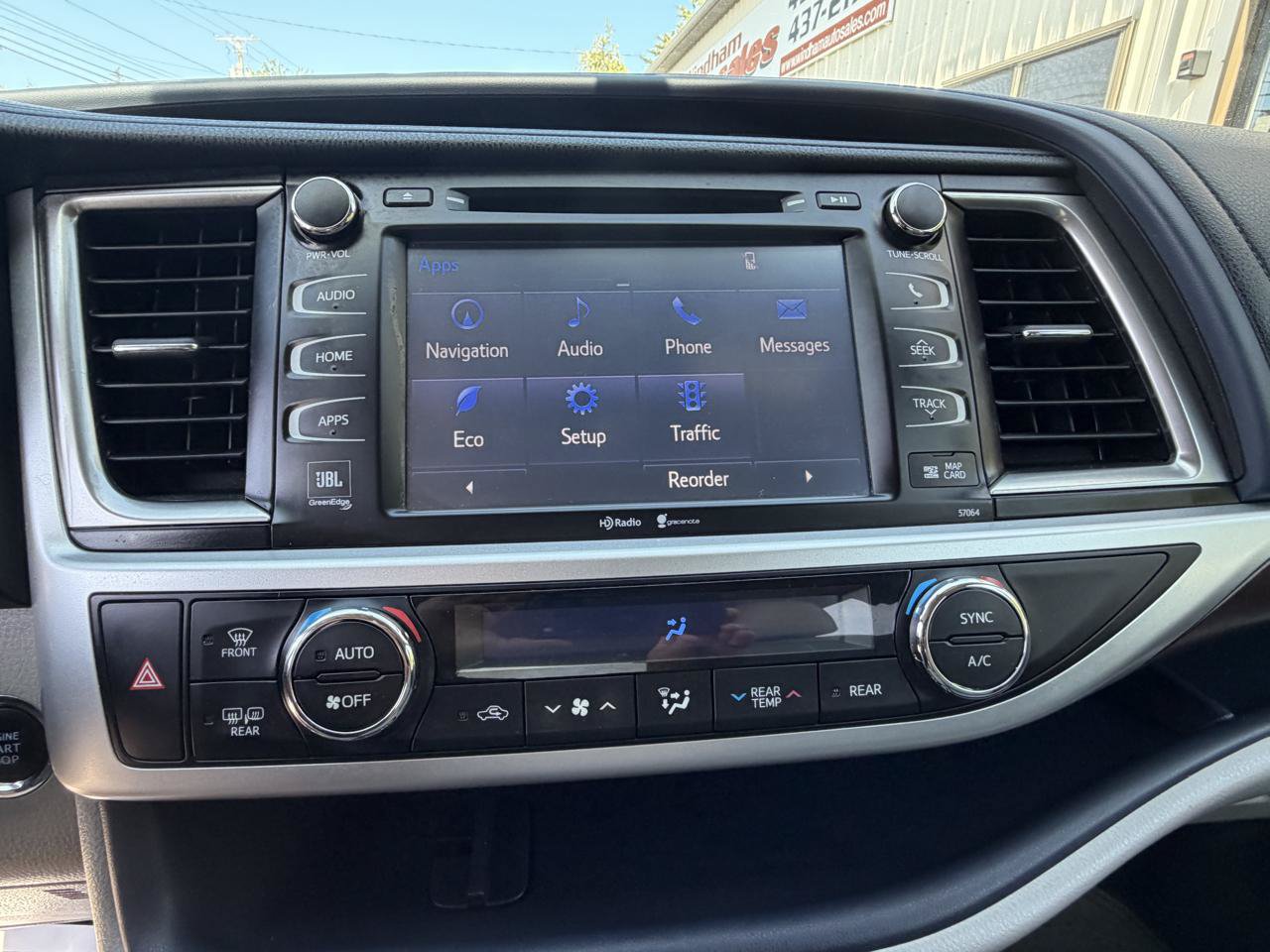 Used 2014 Toyota Highlander Limited AWD/4WD image 16