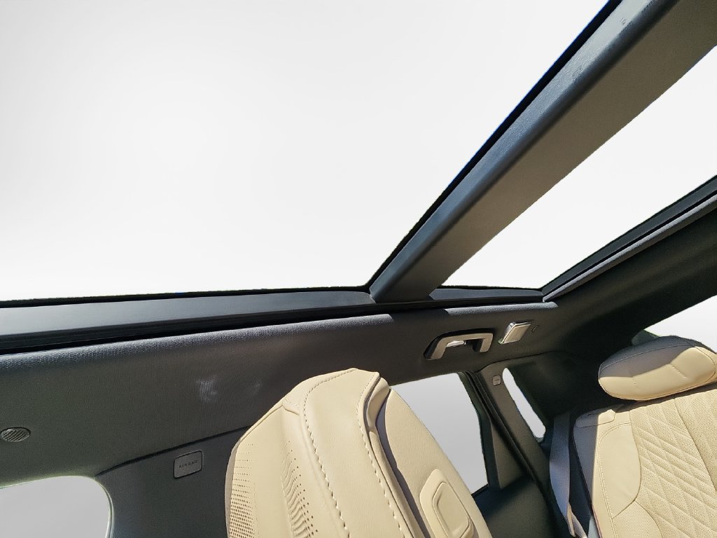 Certified 2026 Cadillac Lyriq Signature Luxury w/ Nappa Leather Package AWD/4WD image 25