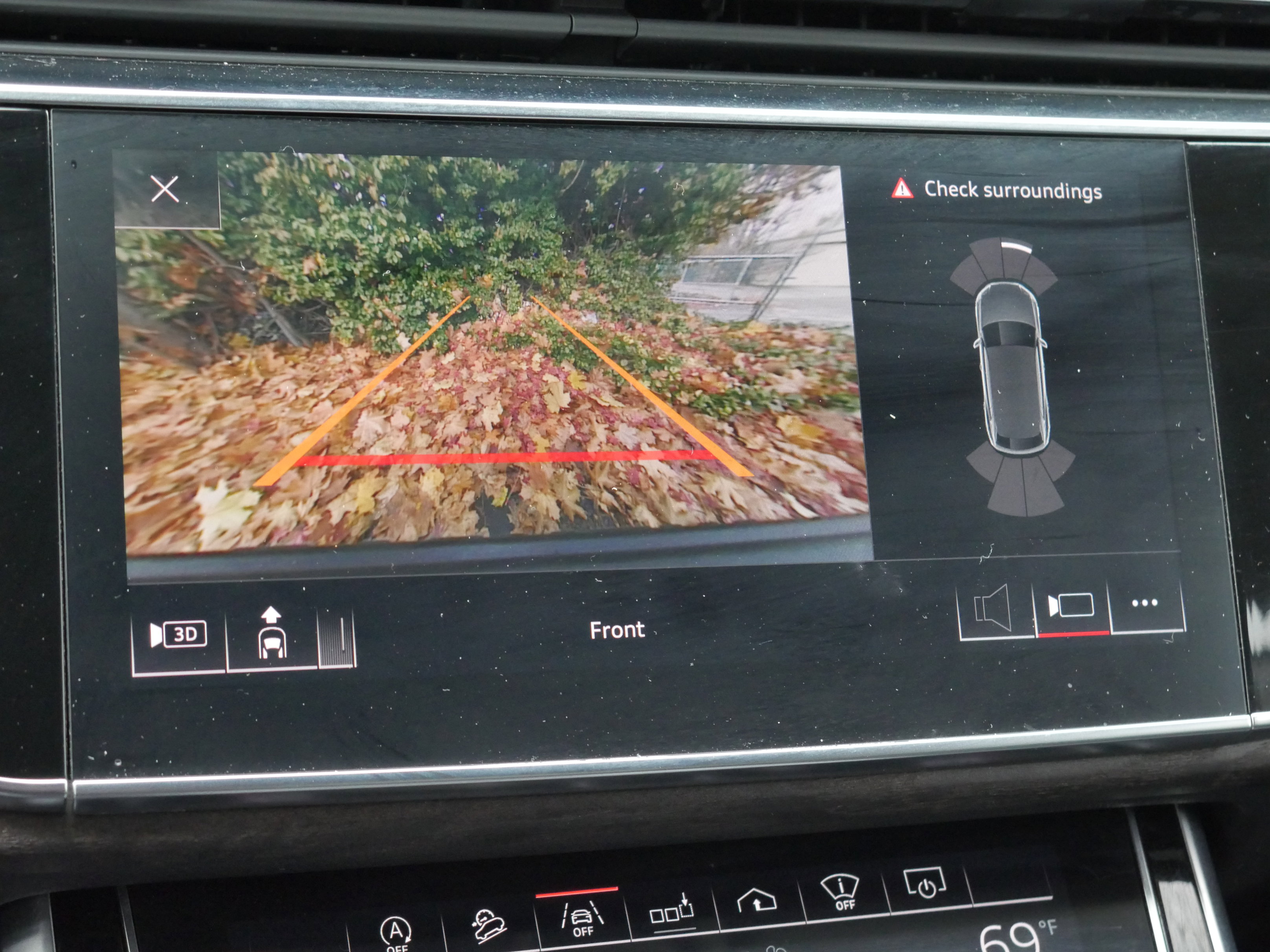 Used 2019 Audi Q8 Prestige image 11