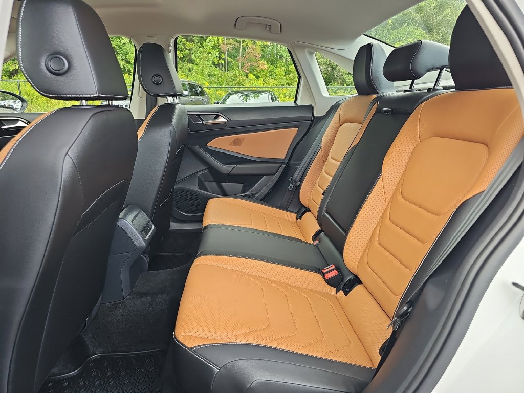 Used 2023 Volkswagen Jetta SEL FWD image 27