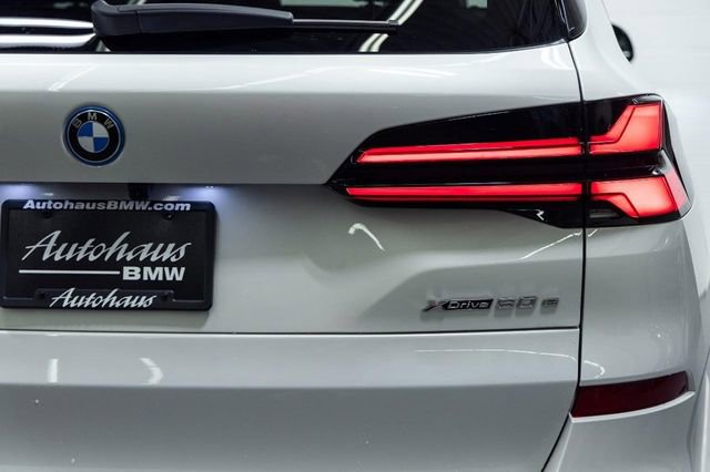 New 2026 BMW X5 xDrive50e w/ M Sport Package image 11