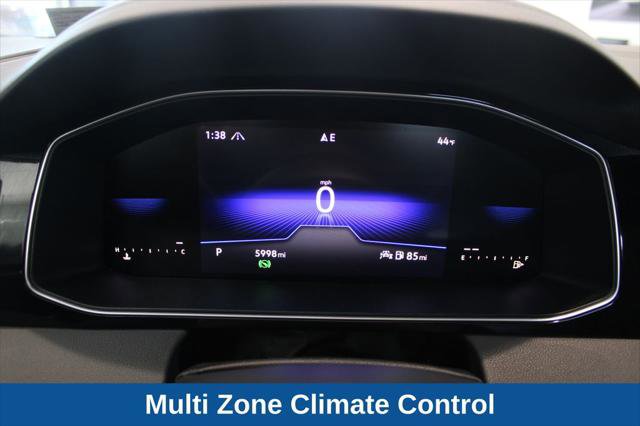 Used 2025 Volkswagen Jetta Sport image 6