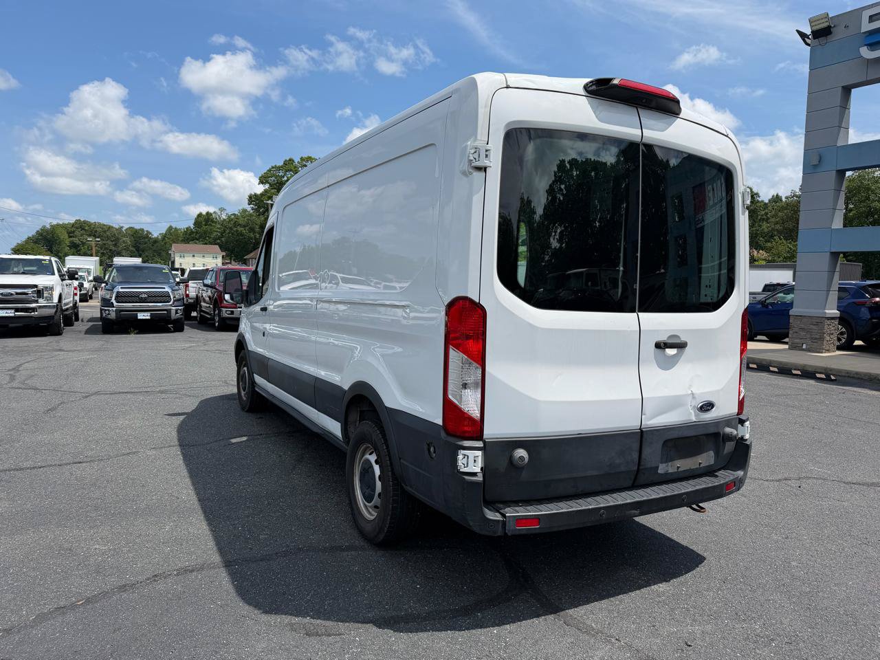 Used 2019 Ford Transit 250 148 Medium Roof RWD image 8