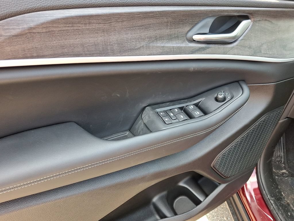 New 2026 Jeep Grand Cherokee Altitude AWD/4WD image 9