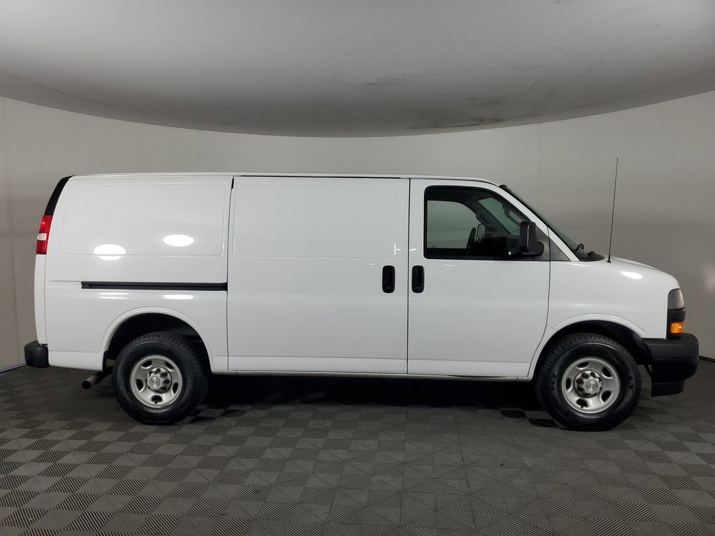 Used 2018 Chevrolet Express 2500 w/ Driver Convenience Package image 2