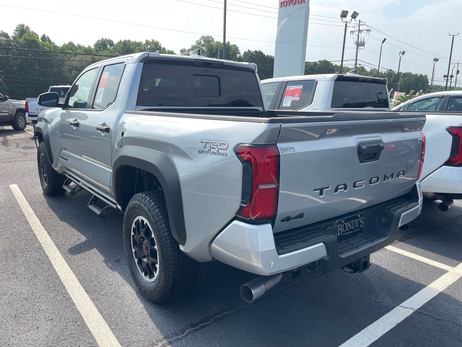 New 2026 Toyota Tacoma TRD Off-Road AWD/4WD image 12