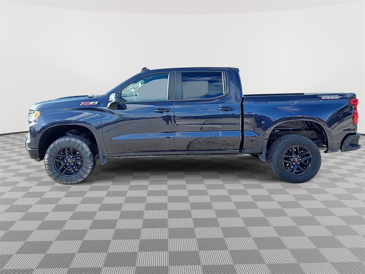 Used 2022 Chevrolet Silverado 1500 LT Trail Boss image 8