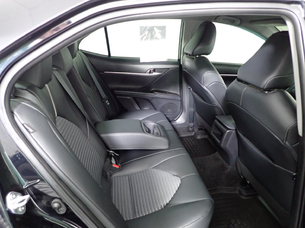 Used 2022 Toyota Camry SE w/ Convenience Package FWD image 33