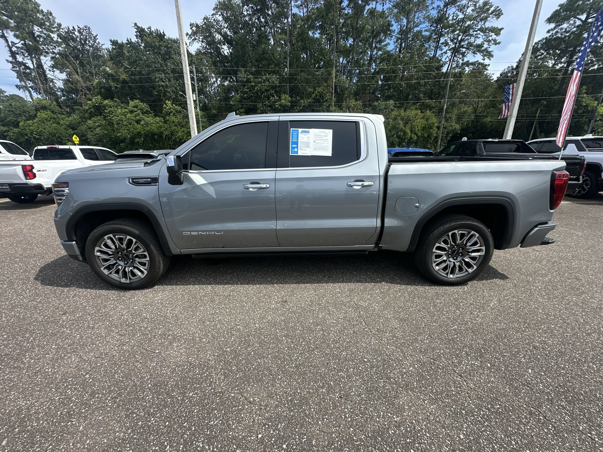 Used 2024 GMC Sierra 1500 Denali Ultimate AWD/4WD image 13