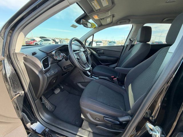 Used 2019 Chevrolet Trax LS w/ Tint and Cruise Package image 16