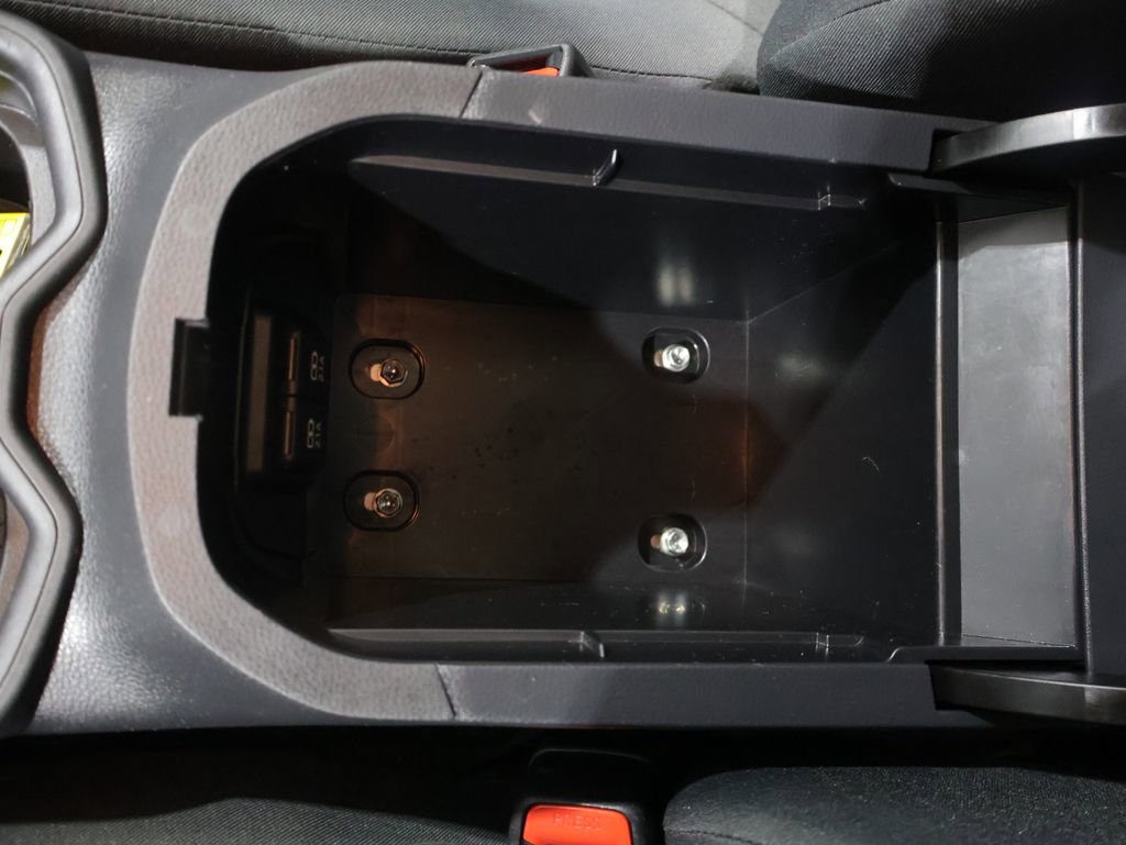 Used 2019 Toyota RAV4 XLE w/ Convenience Package image 32