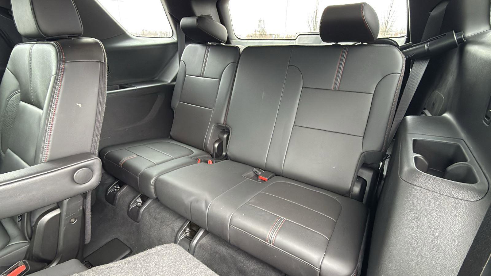 Used 2023 Chevrolet Traverse RS w/ LPO, Cargo Package image 25