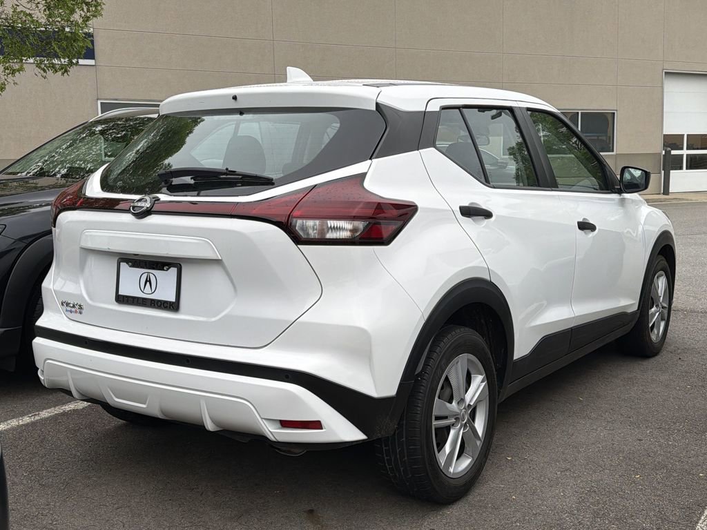 Used 2024 Nissan Kicks S FWD image 4