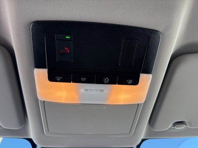 Used 2023 Nissan Rogue SV image 31