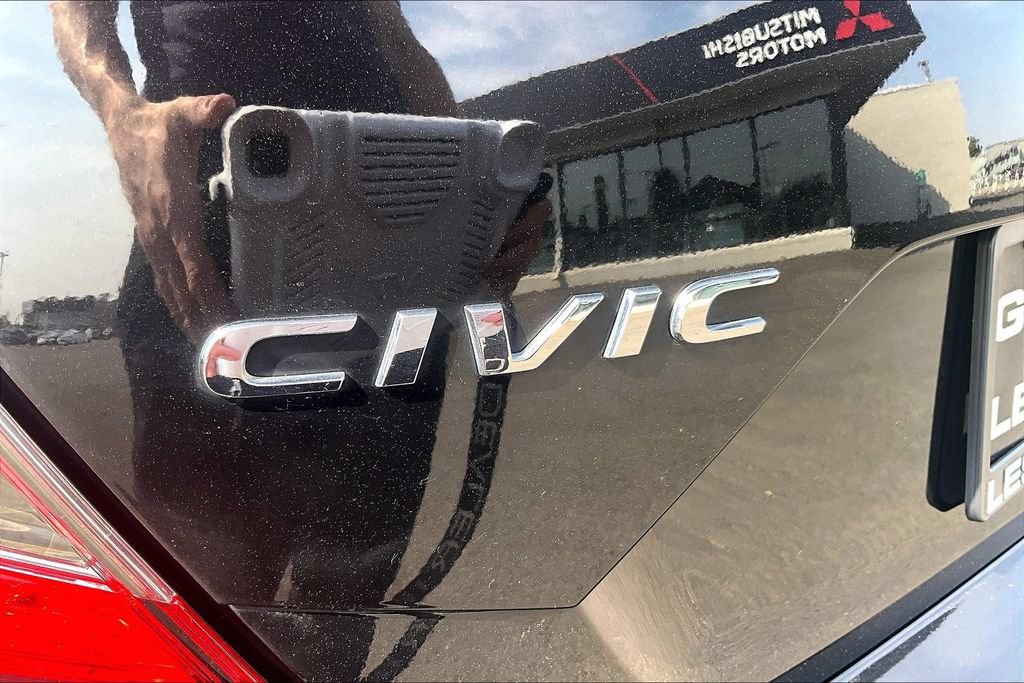 Used 2017 Honda Civic EX image 8