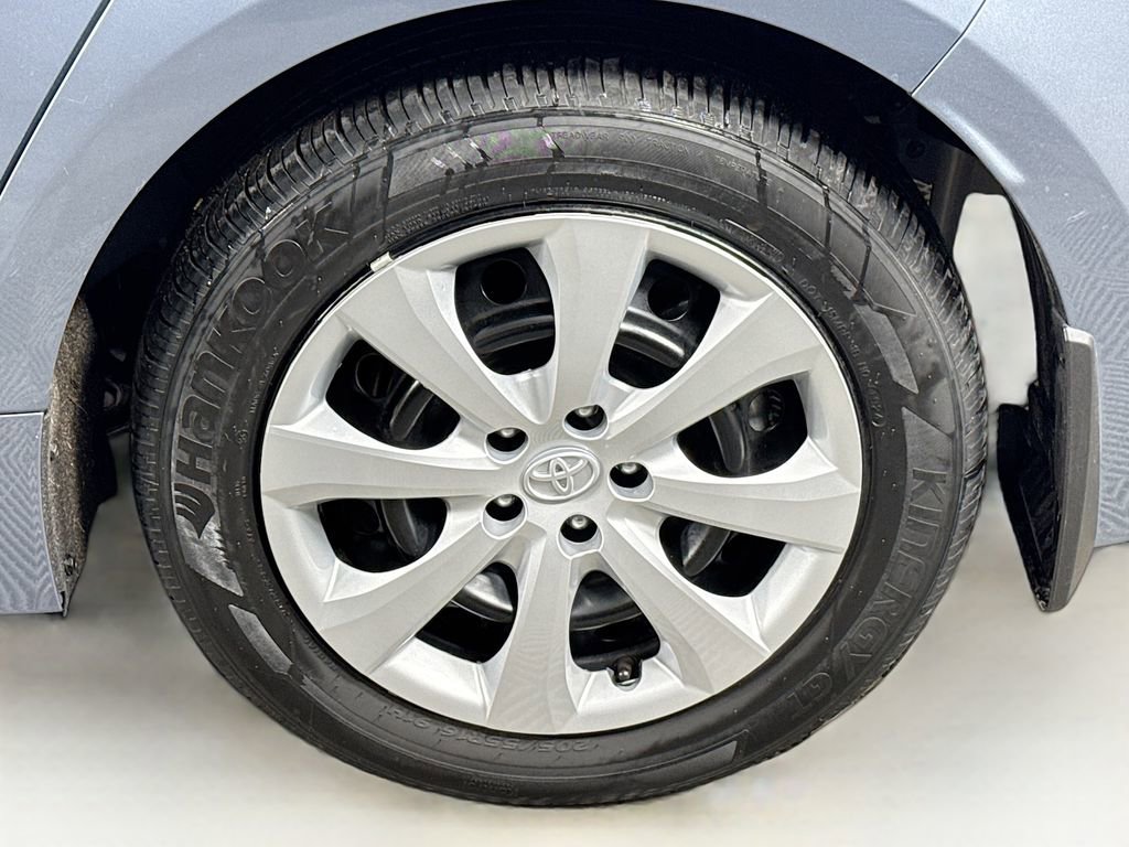 Certified 2024 Toyota Corolla LE image 9