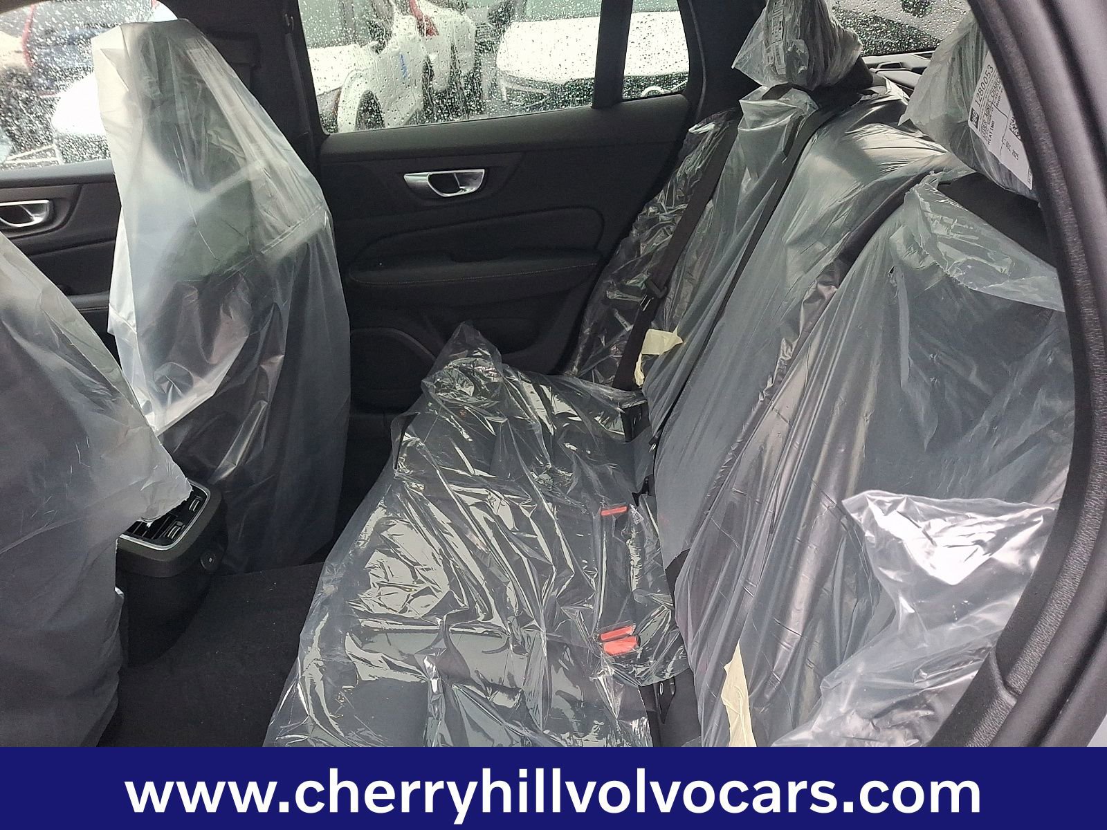 New 2026 Volvo V60 B5 Cross Country Ultra w/ Protection Package Premier image 7