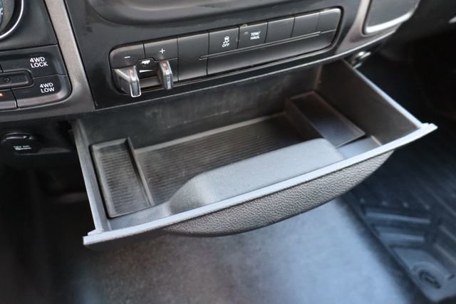 Used 2017 RAM 1500 ST w/ SXT Appearance Group AWD/4WD image 21