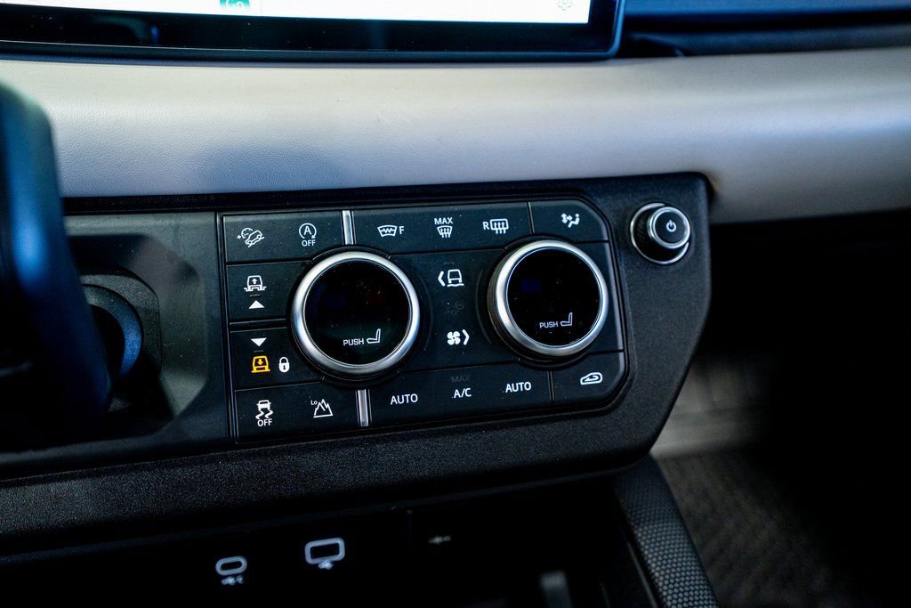 Used 2021 Land Rover Defender 110 X-Dynamic HSE image 51