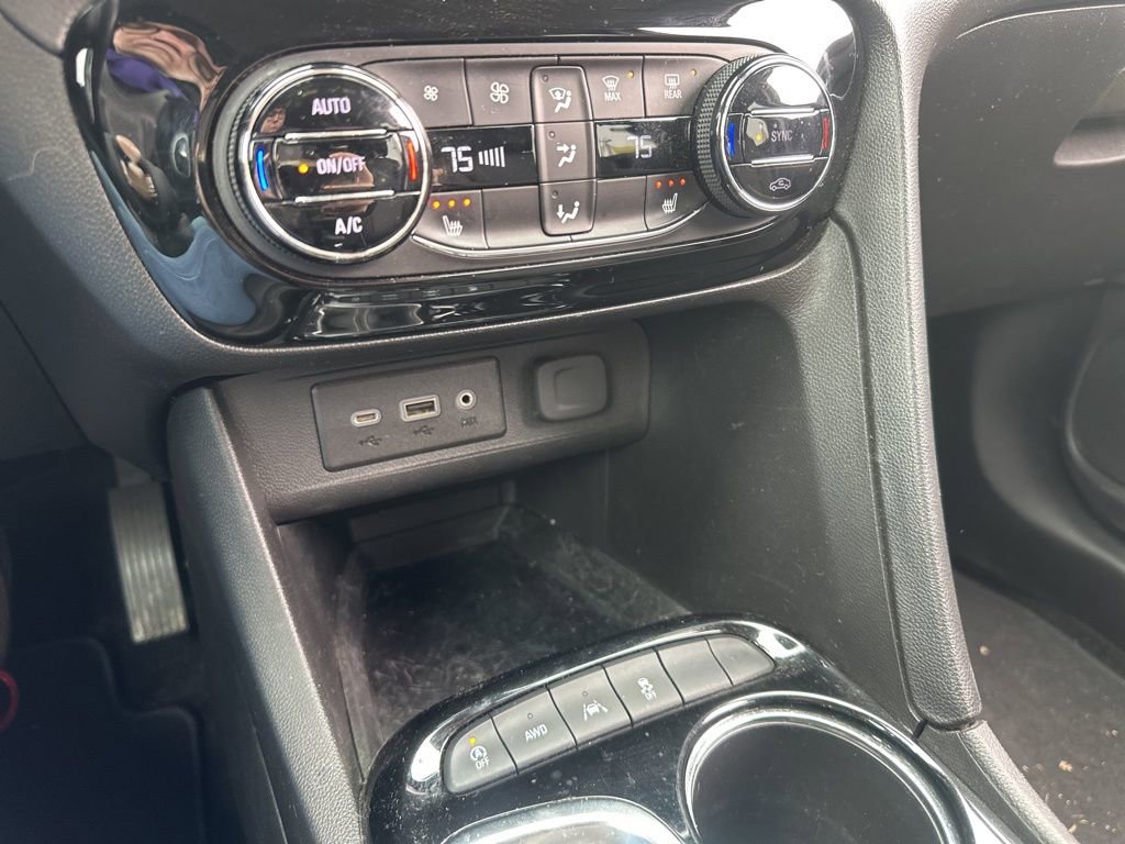 Used 2021 Buick Encore GX Select w/ Sport Touring Package image 46