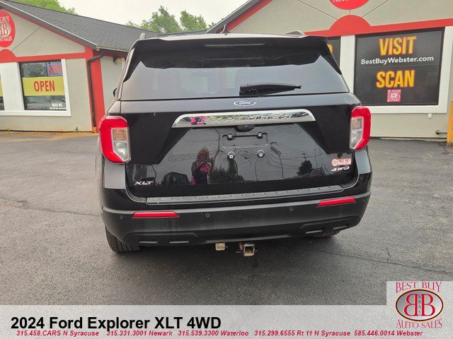 Used 2024 Ford Explorer XLT AWD/4WD image 6