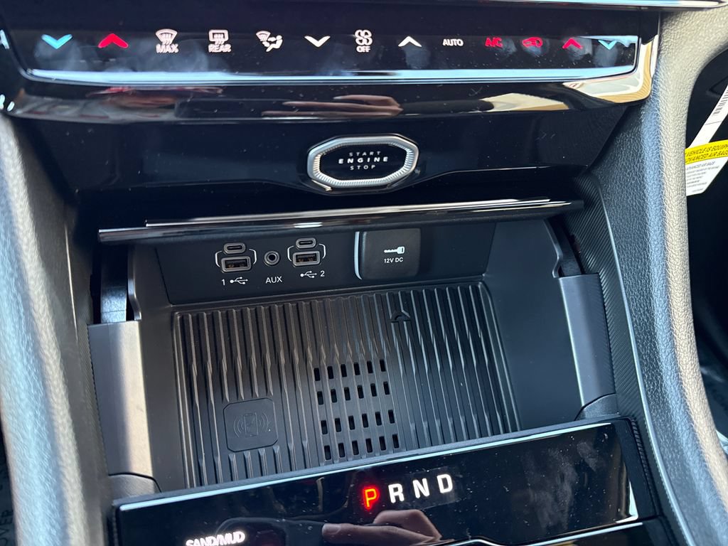 New 2026 Jeep Grand Cherokee Limited AWD/4WD image 18