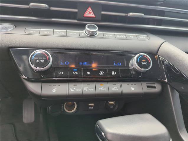 Used 2023 Hyundai Elantra SEL w/ Convenience Package FWD image 11