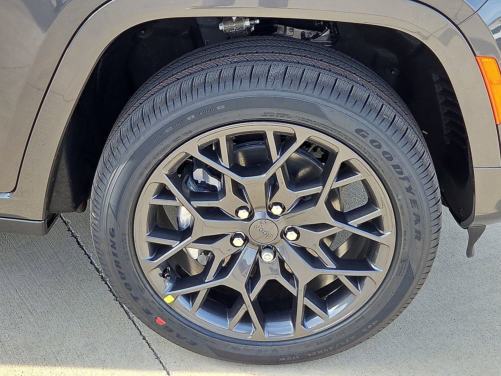 New 2026 Jeep Grand Cherokee L Summit w/ Obsidian Package image 7