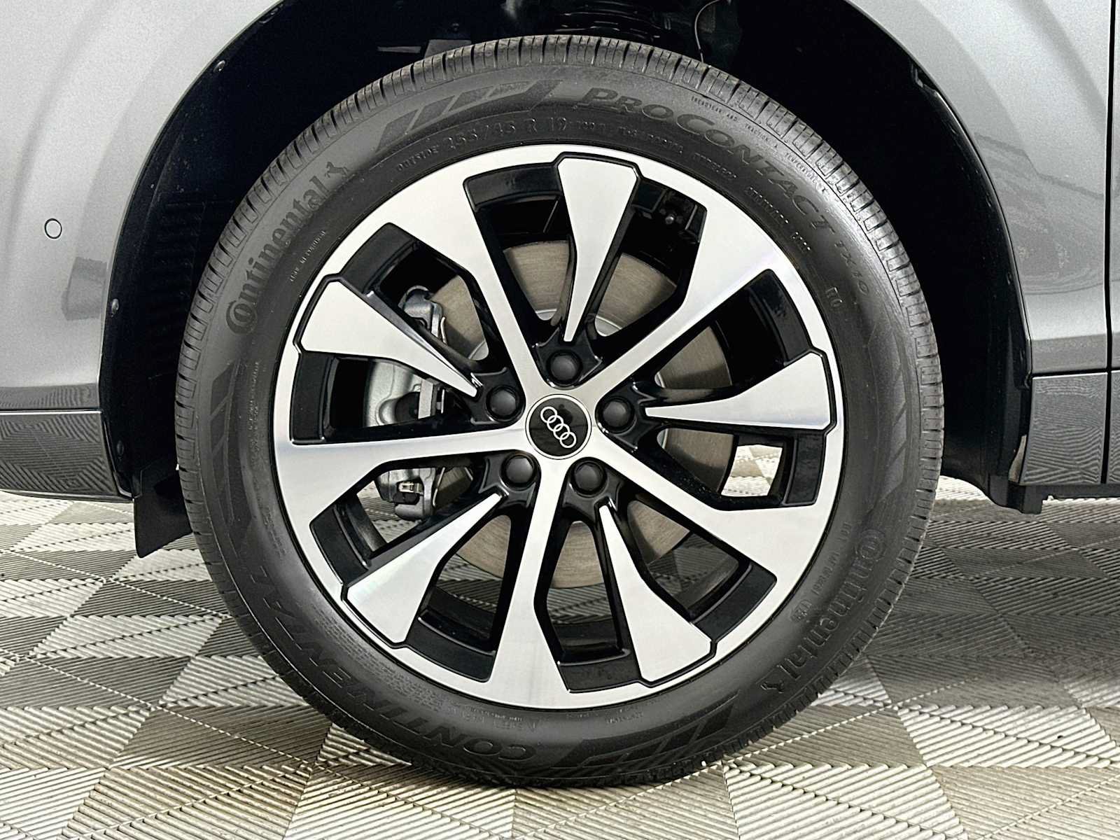 New 2026 Audi Q3 quattro 2.0T AWD/4WD image 30
