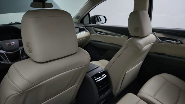 Used 2021 Cadillac XT5 Premium Luxury w/ LPO, Floor Liner Package image 19