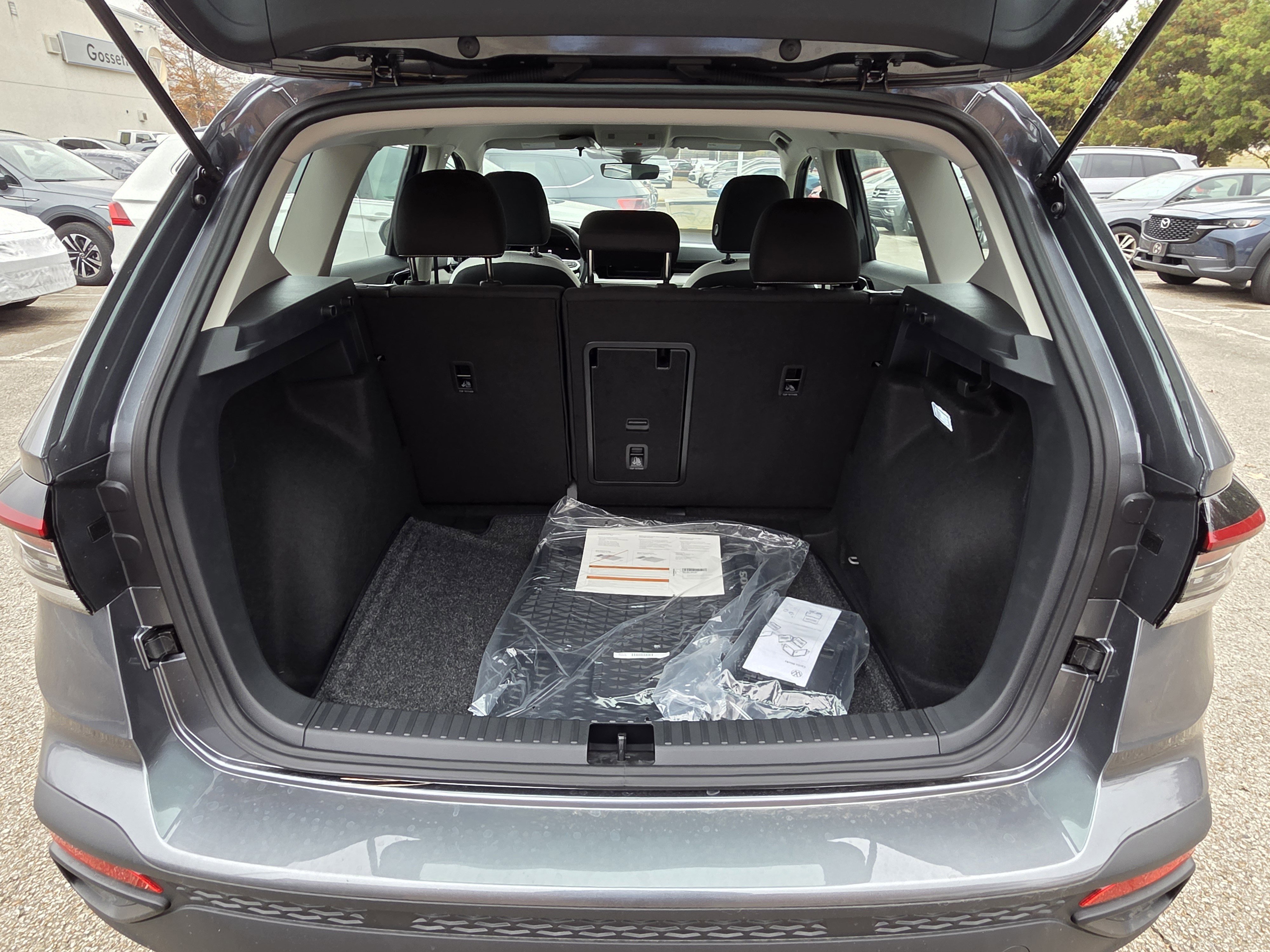 New 2025 Volkswagen Taos S image 4