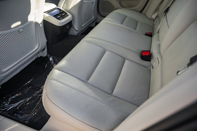 Certified 2023 Volvo S60 B5 Ultimate w/ Climate Package image 30