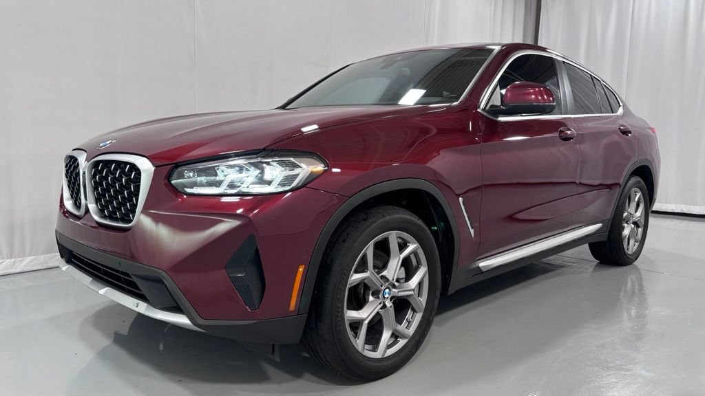 Used 2023 BMW X4 xDrive30i w/ Premium Package AWD/4WD image 1
