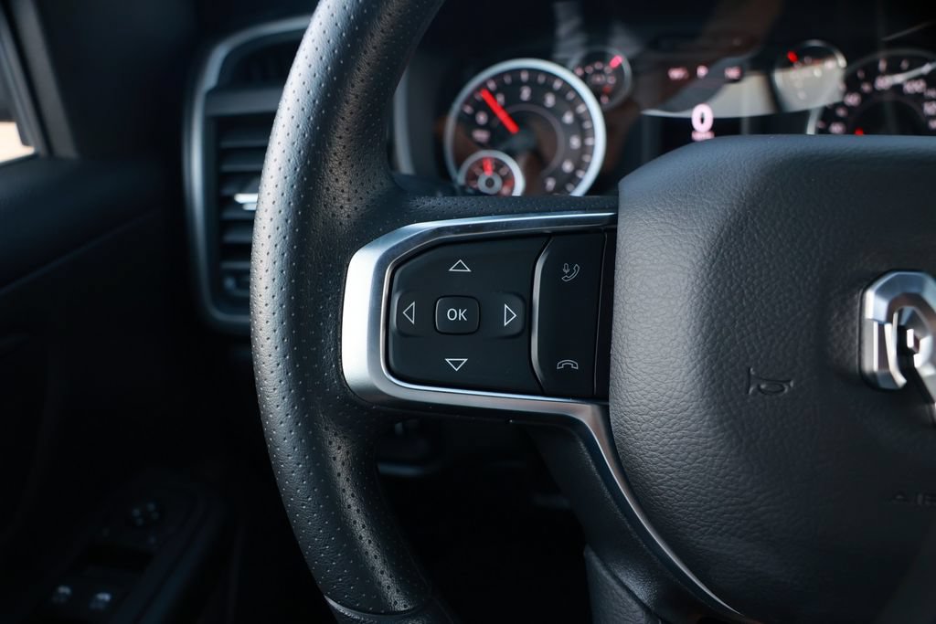 New 2026 RAM 1500 Express AWD/4WD image 18