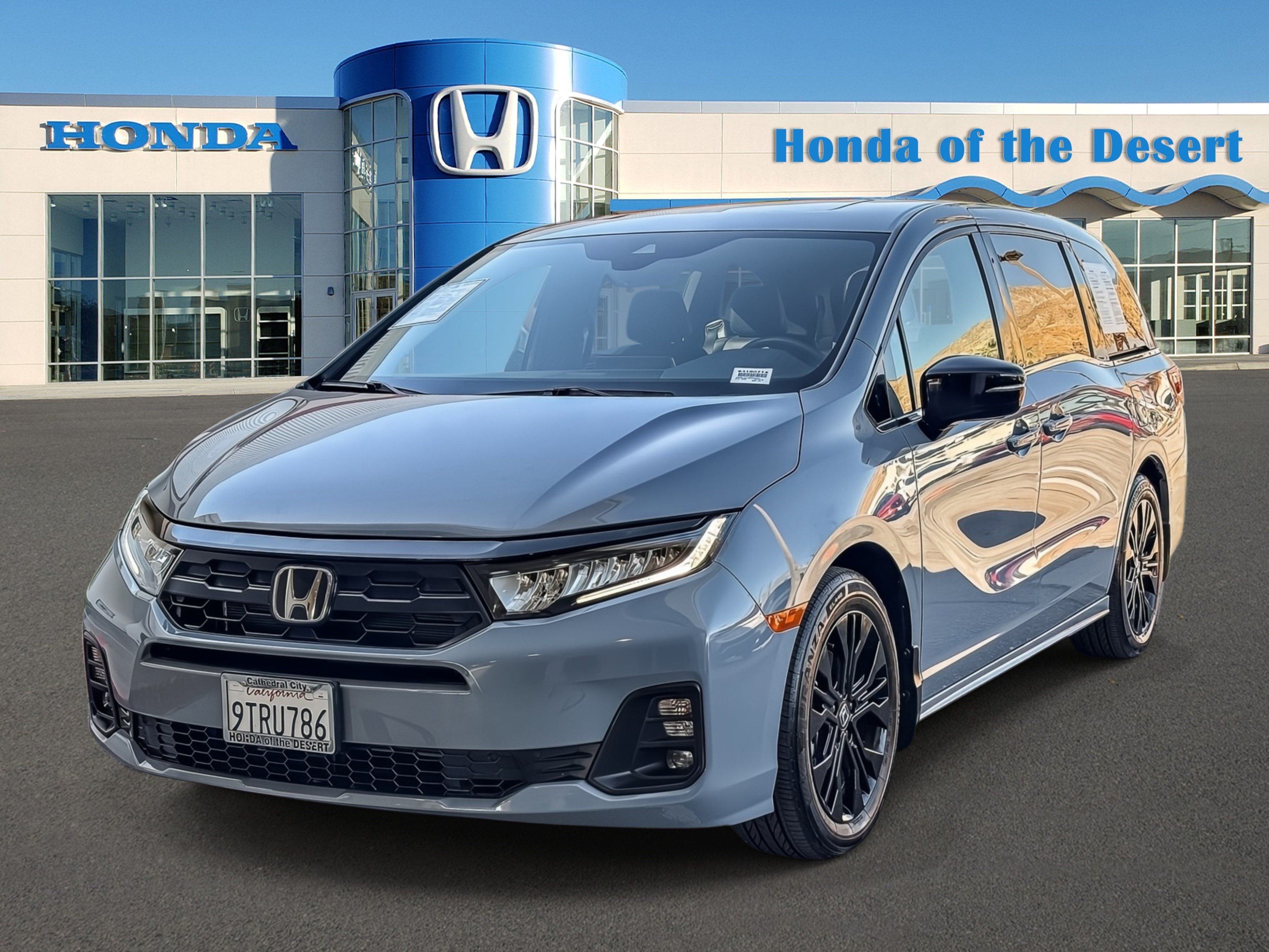 Certified 2025 Honda Odyssey Sport-L image 3
