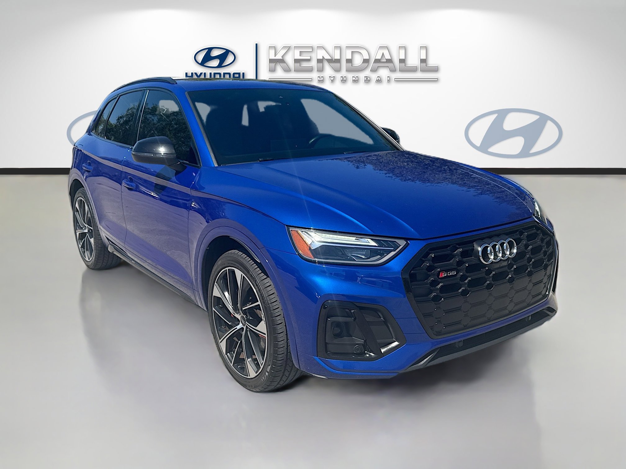 Used 2021 Audi SQ5 Premium Plus w/ Premium Plus Package AWD/4WD image 1