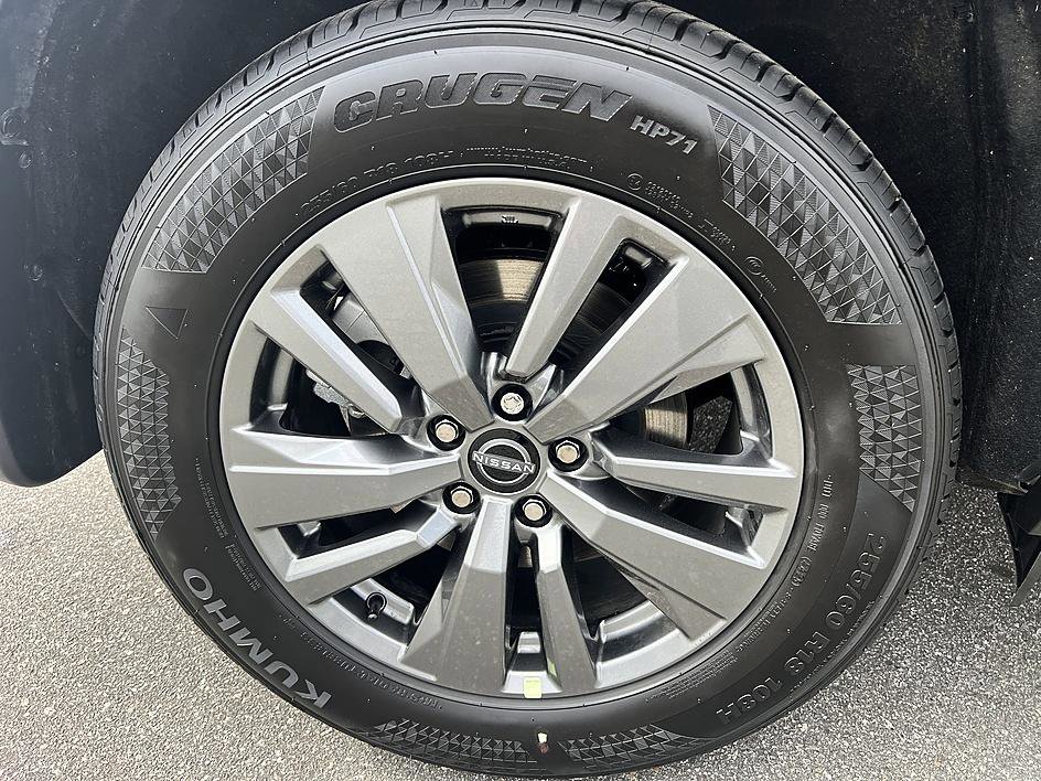 Certified 2025 Nissan Pathfinder SV image 11