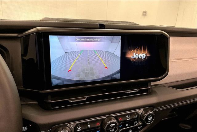 Used 2025 Jeep Wrangler Sahara 4xe w/ Safety Group image 31