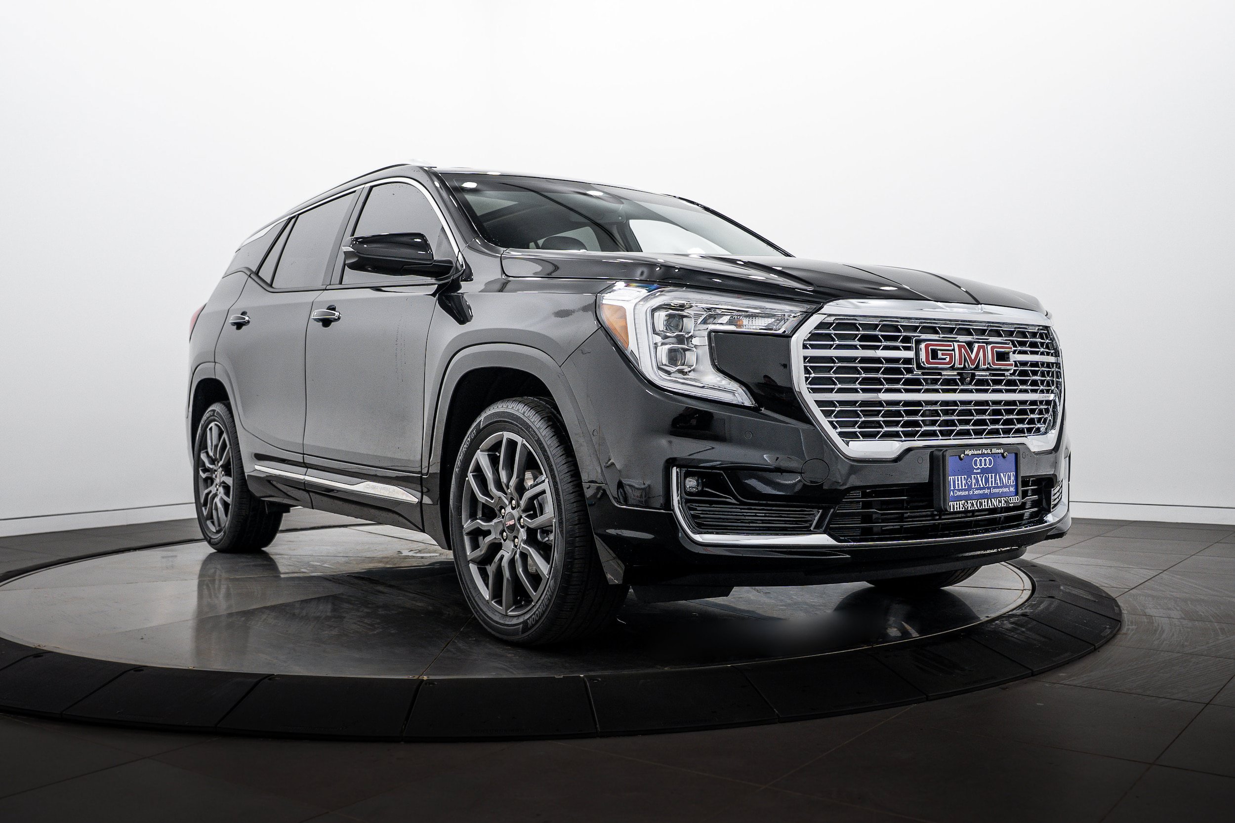 Used 2024 GMC Terrain Denali w/ Black Diamond Edition