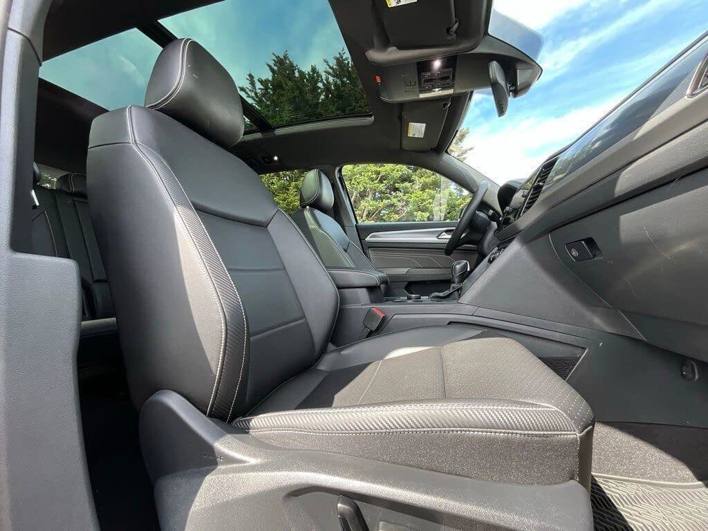 Certified 2023 Volkswagen Atlas Cross Sport SEL R-Line AWD/4WD image 12