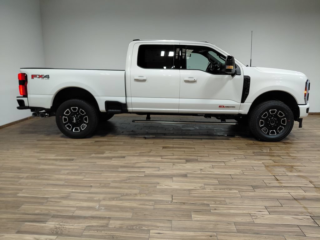 New 2026 Ford F350 Platinum w/ FX4 Off-Road Package AWD/4WD image 16