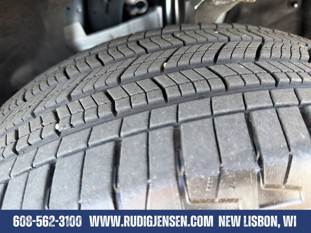 Used 2025 Jeep Grand Cherokee Altitude AWD/4WD image 26