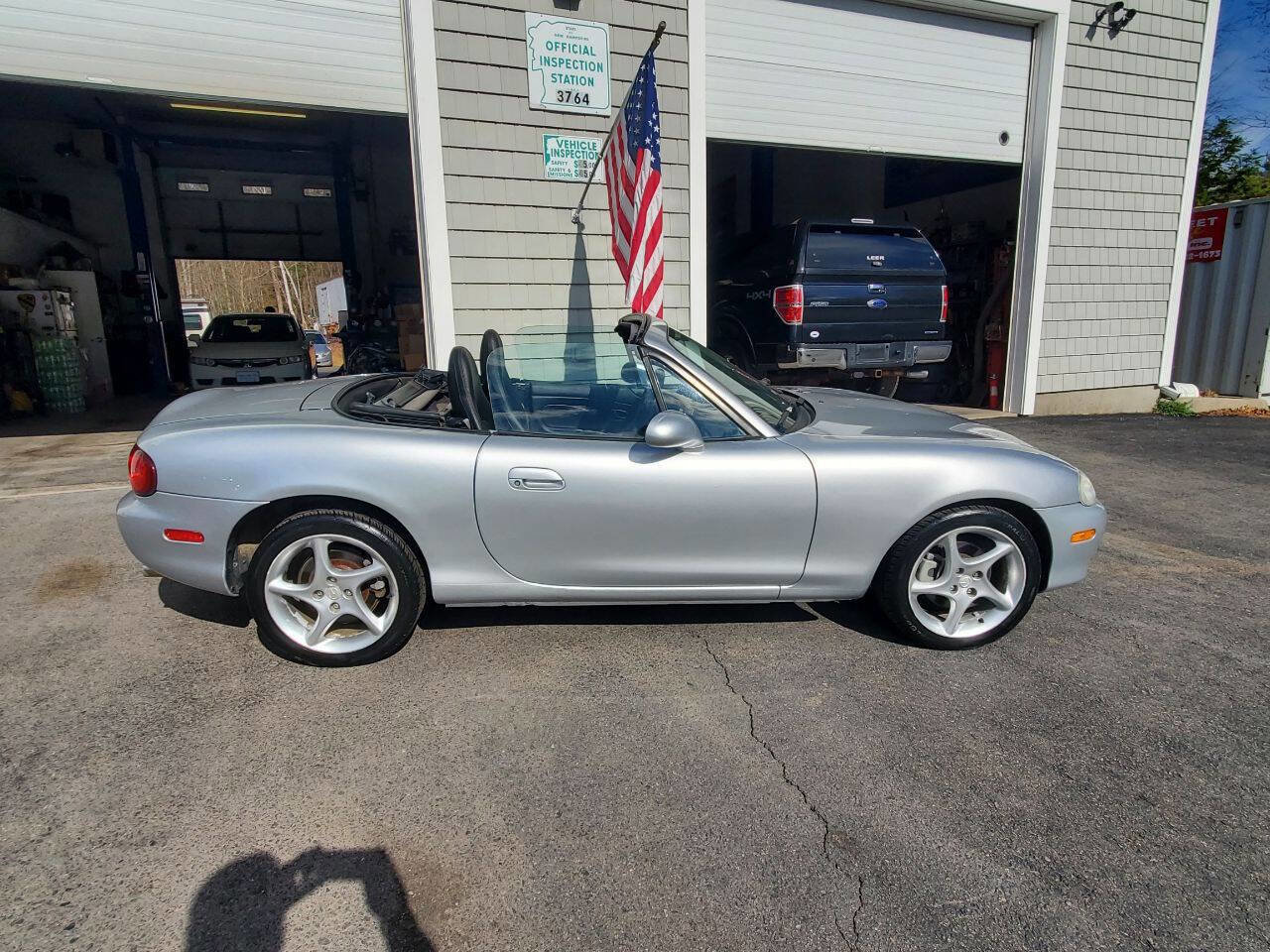 Used 2001 MAZDA MX-5 Miata LS RWD image 8