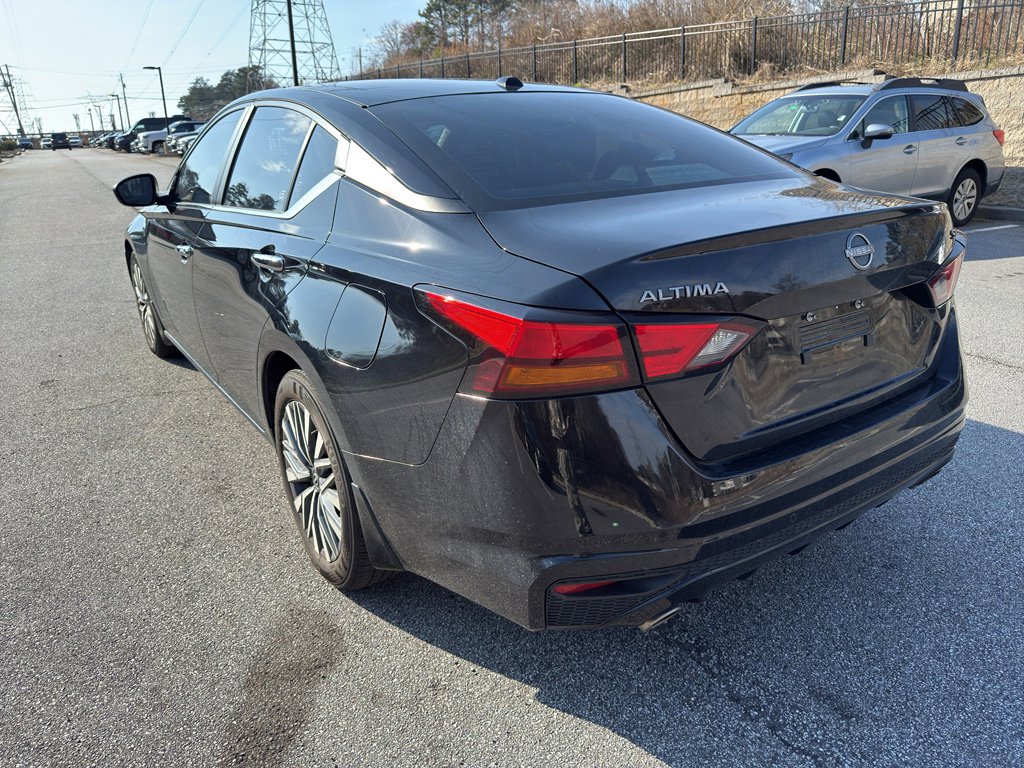 Used 2024 Nissan Altima 2.5 SV w/ SV Premium Package image 7