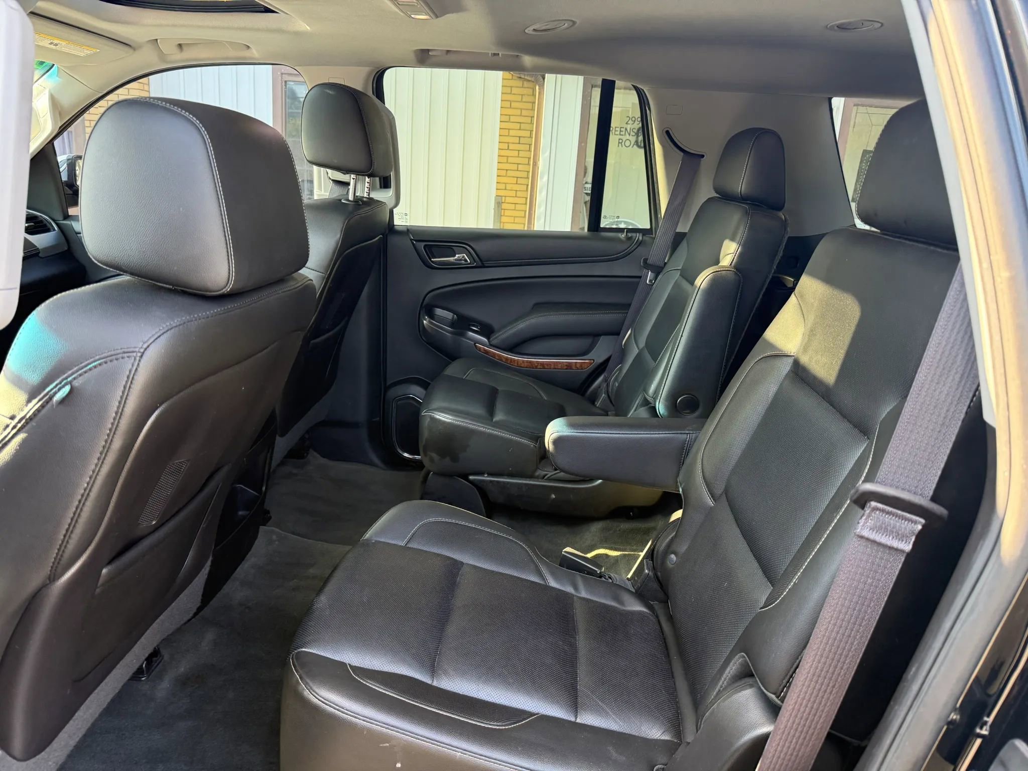 Used 2015 Chevrolet Tahoe LTZ AWD/4WD image 16