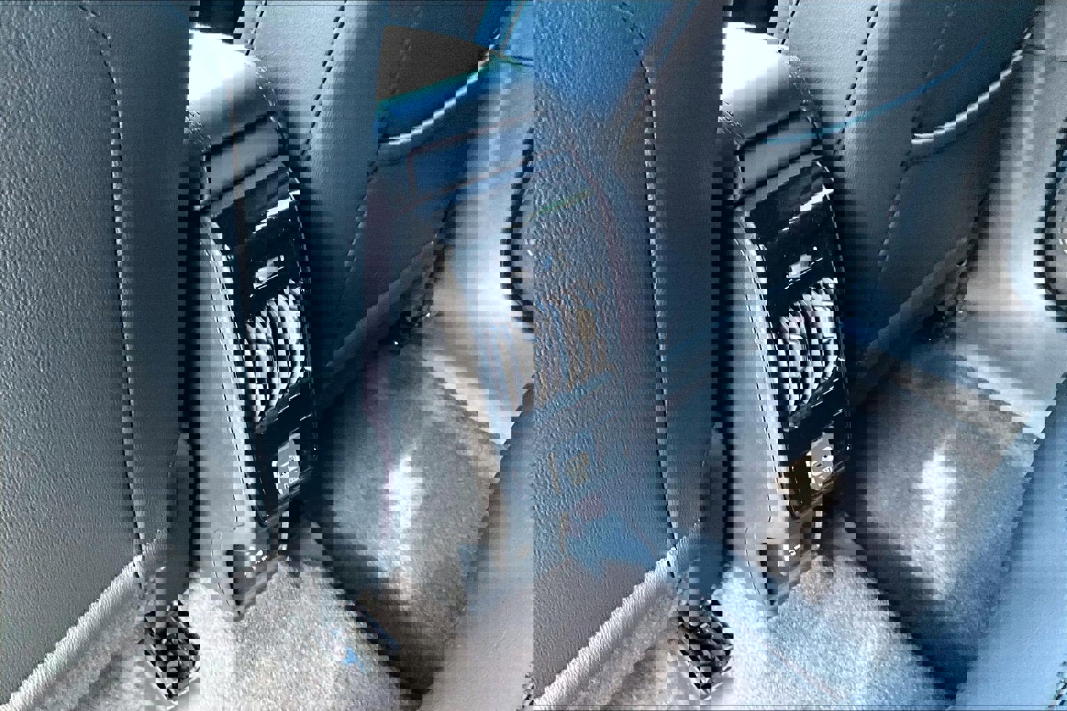 Used 2026 Jeep Compass Latitude image 10