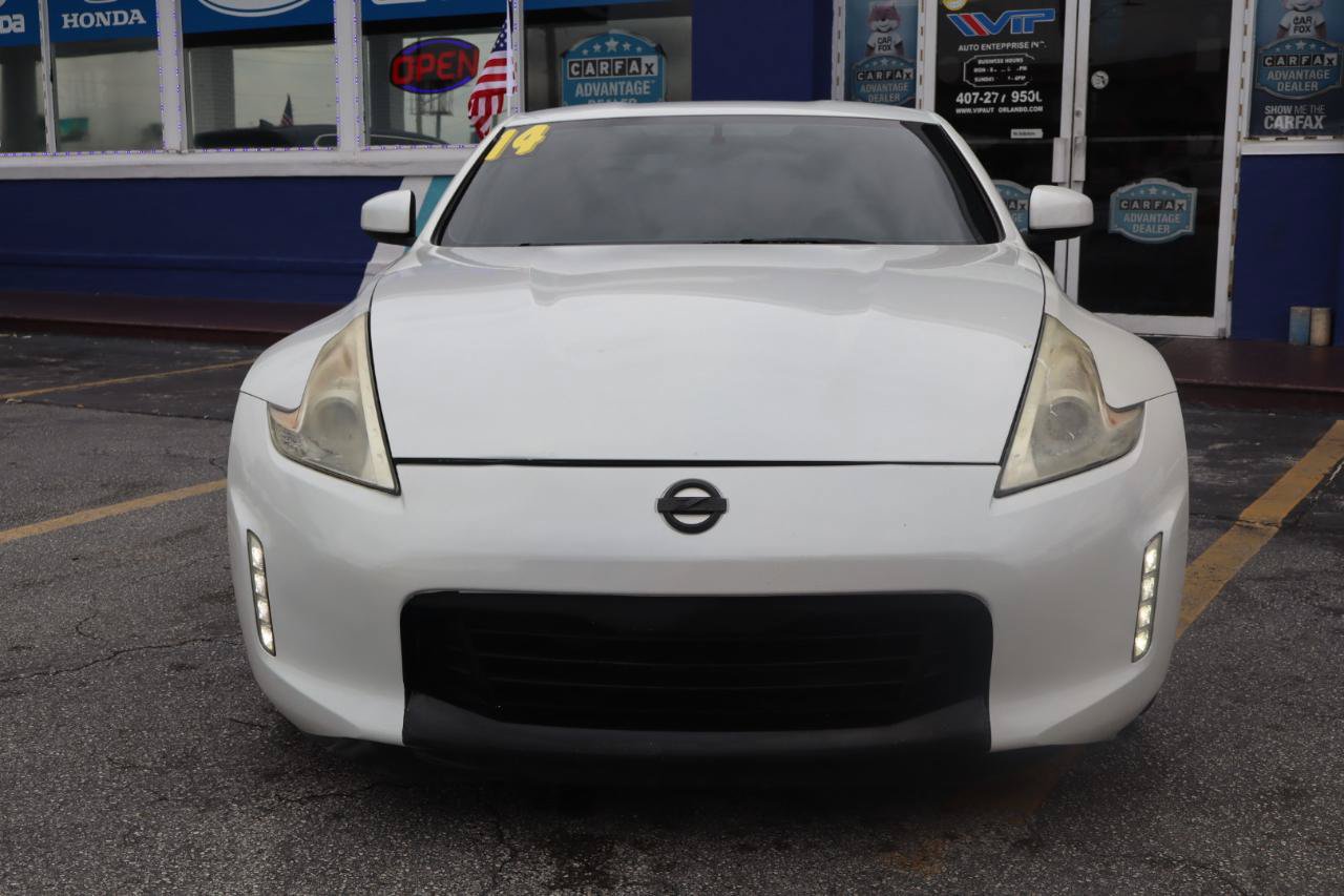 Used 2014 Nissan 370Z Coupe w/ Sport Package RWD image 7